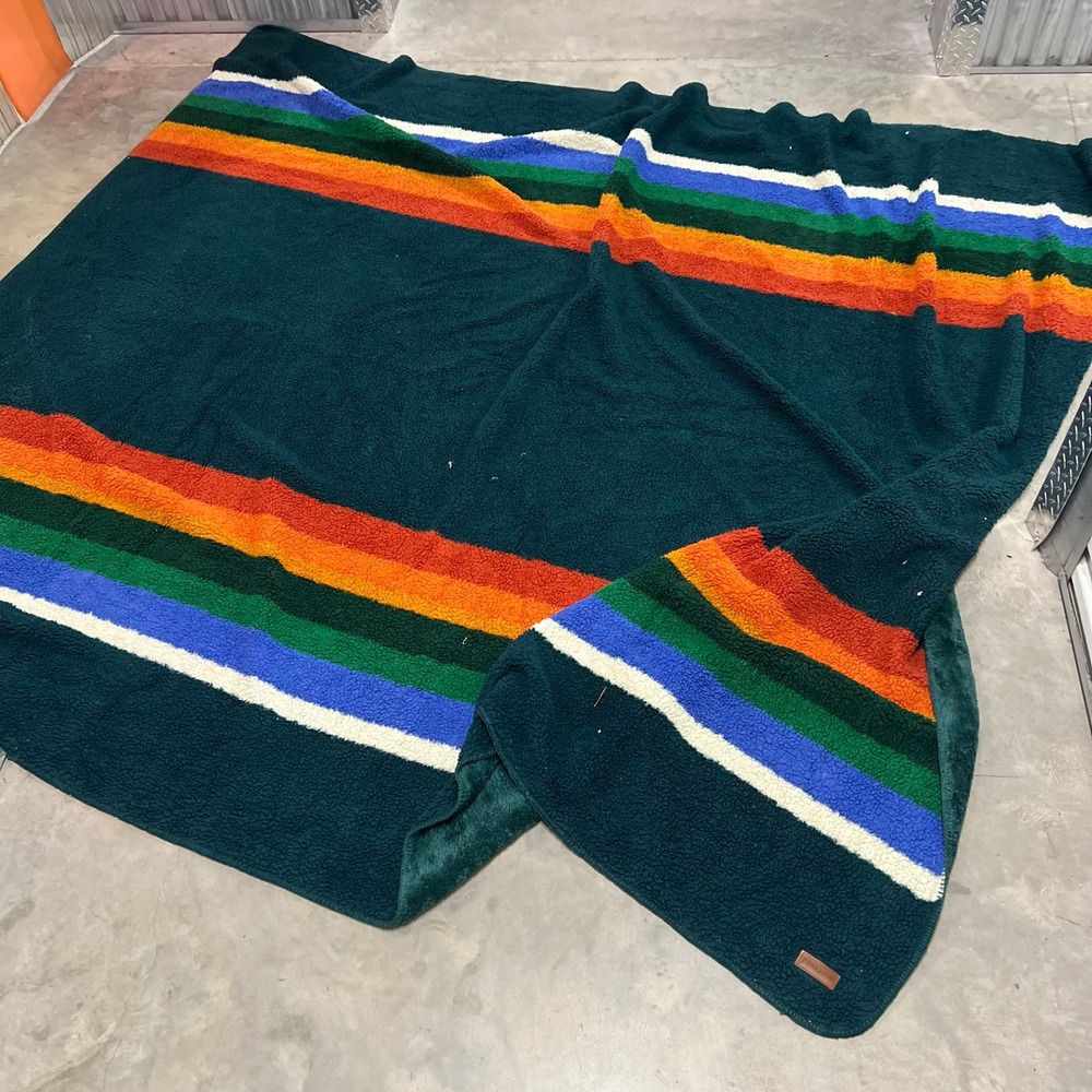 Pendleton Glacier National Park Sherpa Fleece Blanket King Green Multi 114x90